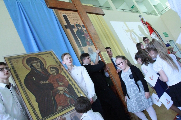 Zespół Szkół w Szymbarku