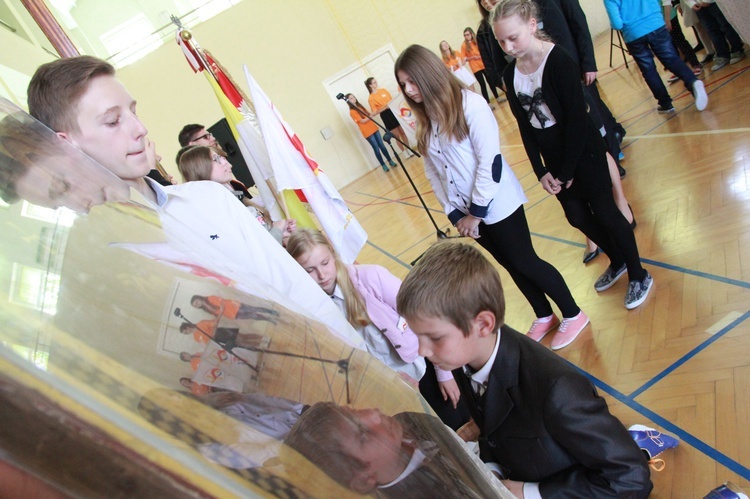 Zespół Szkół w Szymbarku