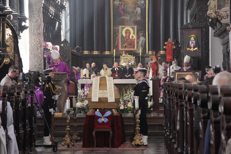 Msza św. i pogrzeb śp. abp. Tadeusza Gocłowskiego