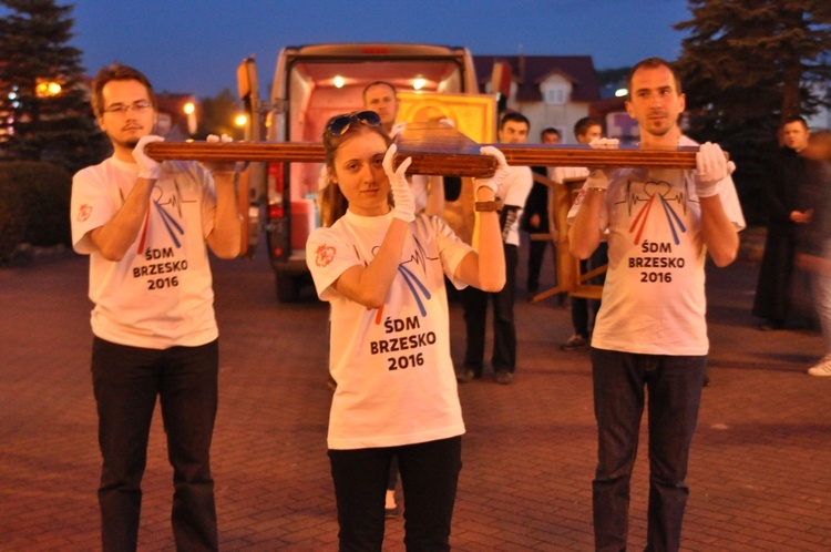 Znaki ŚDM w Brzesku