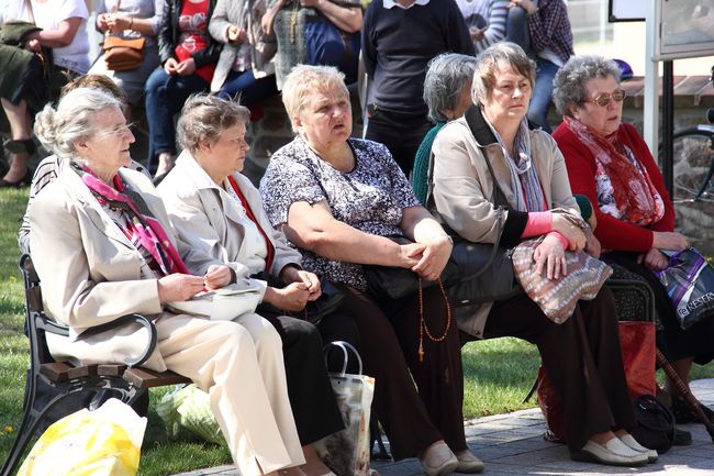 Diecezjalna Pielgrzymka Żywego Różańca Do Skrzatusza