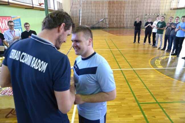 Siatkarski finał mistrzostw Polski kleryków