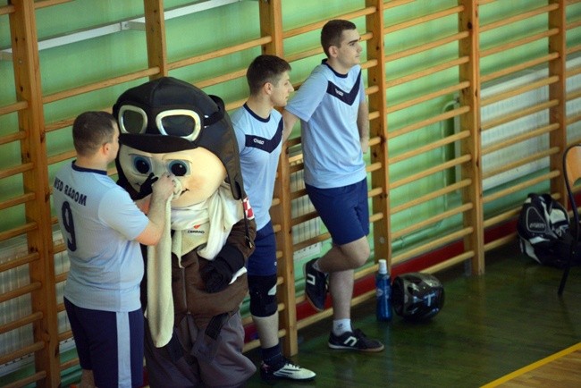 Siatkarski finał mistrzostw Polski kleryków