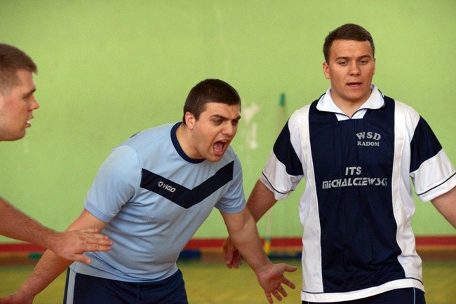 Siatkarski finał mistrzostw Polski kleryków