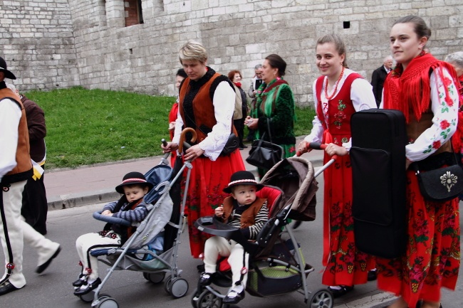 Procesja z Wawelu na Skałkę 2016