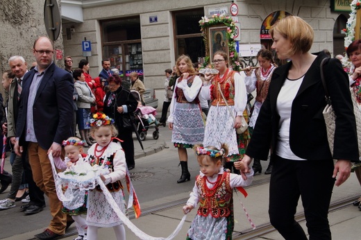 Procesja z Wawelu na Skałkę 2016