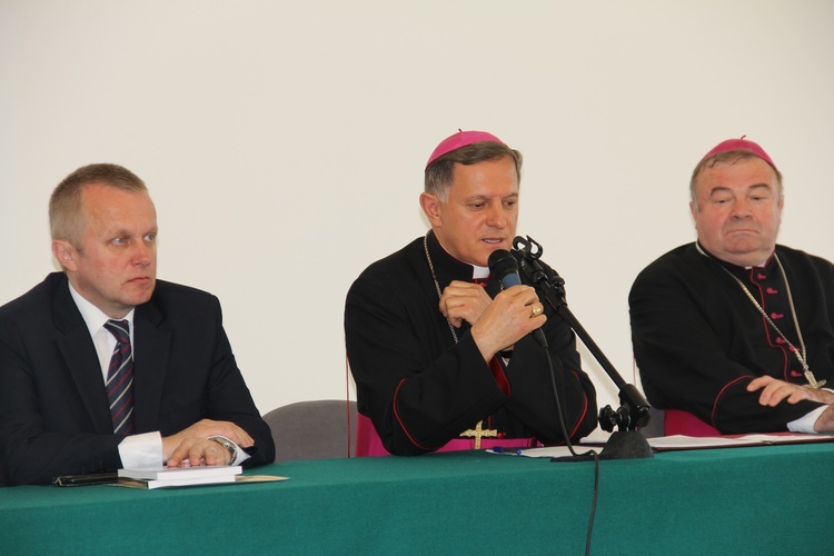 Abp Mieczysław Mokrzycki na KUL