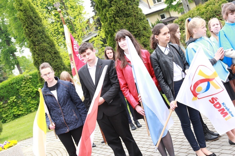 Krzyż i ikona w Radłowie