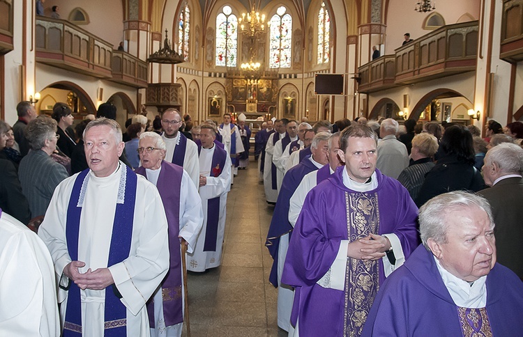 Pożegnanie śp. ks. Mielcarzewicza