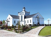 Morąska parafia Trójcy Przenajświętszej  została erygowana  6 czerwca 1999 roku.