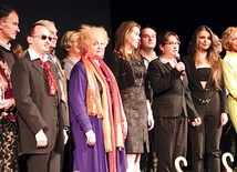 Po premierze „Marzenia”, która odbyła się w Myślenicach, aktorzy byli długo oklaskiwani przez widzów.