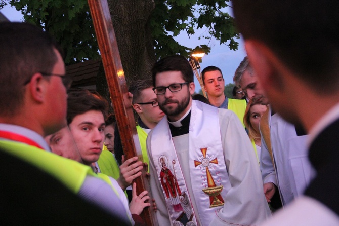 Symbole ŚDM w mieleckiej bazylice