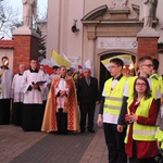 Symbole ŚDM w mieleckiej bazylice