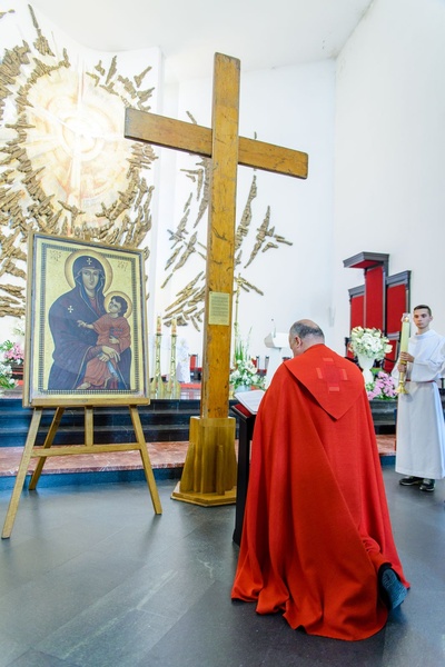 Symbole ŚDM w parafii Ducha św. w Mielcu