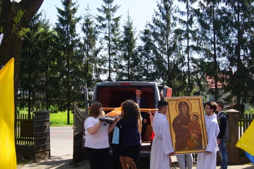 Symbole ŚDM w Chorzelowie