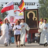 Lednica jest chrzcielnicą Polski – właśnie o. Jan Góra rozpropagował to miejsce w całym kraju.