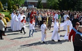 Symbole ŚDM w par. Trójcy Przenajświętszej w Mielcu