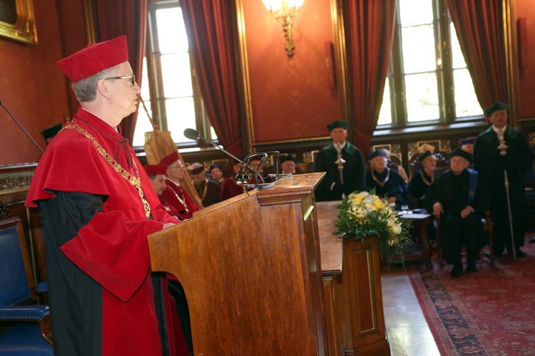 Medal UJ dla Andrzeja Wajdy