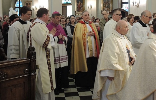 Znaki Bożego Miłosierdzia w Chybiu