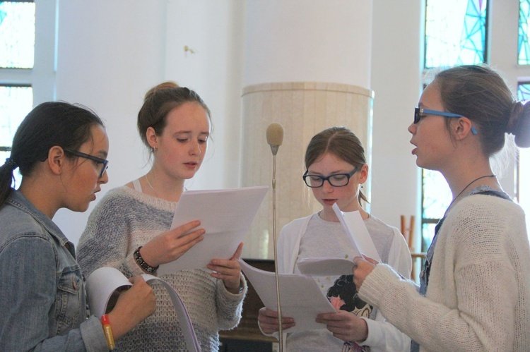 Symbole ŚDM w kościele bł. Karoliny w Tarnowie