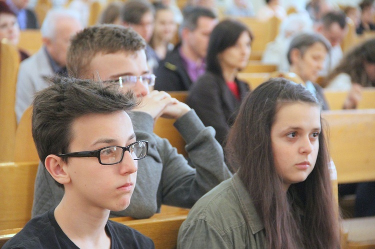 Symbole ŚDM w kościele bł. Karoliny w Tarnowie