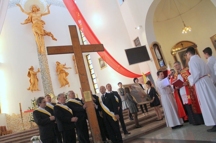 Symbole ŚDM w kościele bł. Karoliny w Tarnowie