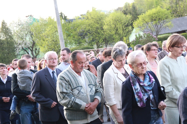 Maryjna procesja w Ptaszkowej