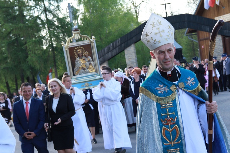 Maryjna procesja w Ptaszkowej