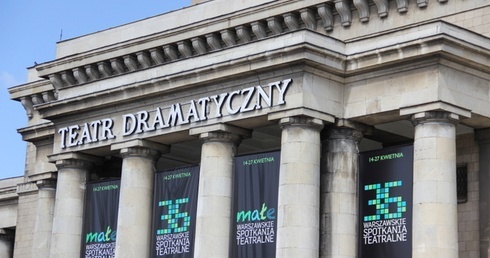 W Teatrze Dramatycznym za grosze będzie można obejrzeć trzy spektakle. M.in. sztukę "Red" w reż. Agnieszki Lipiec-Wróblewskiej