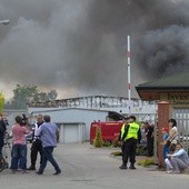 Pożar hali w Katowicach