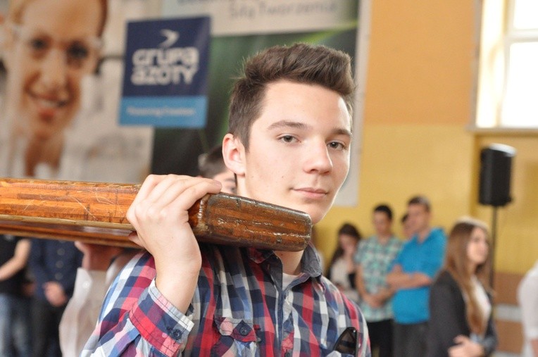 Znaki ŚDM w Zespole Szkół Technicznych w Tarnowie - Mościcach