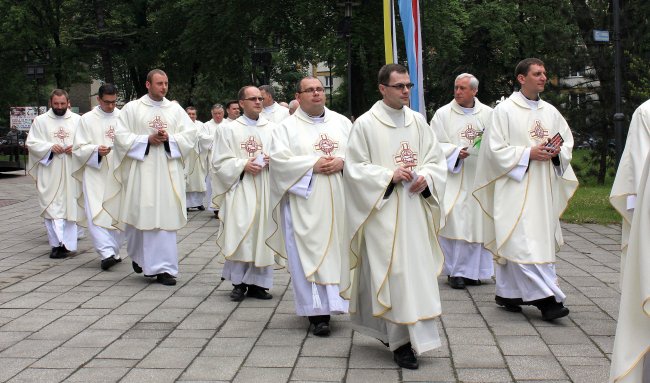 Święcenia kapłańskie w gliwickiej katedrze