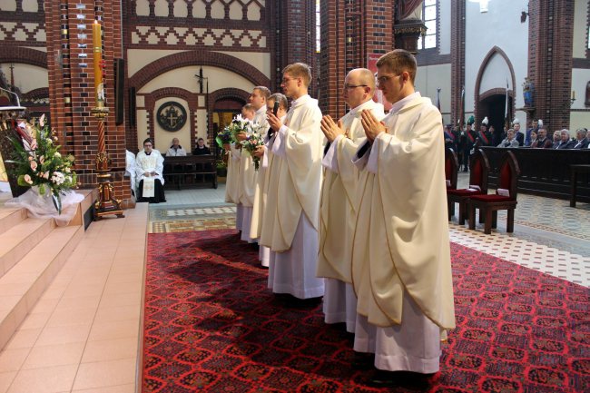 Święcenia kapłańskie w gliwickiej katedrze