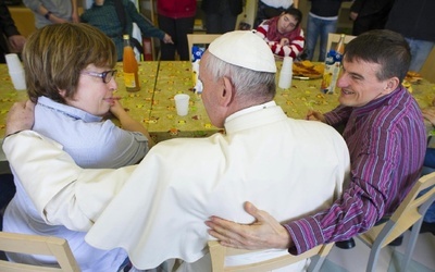 Sutanna Franciszka mokra od łez