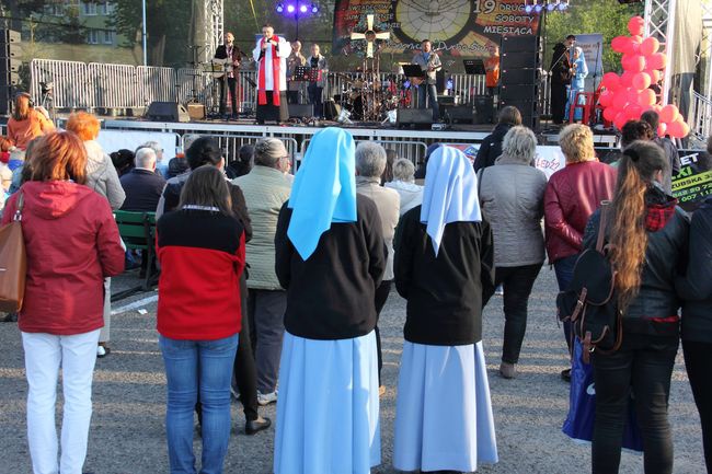 Huta Ducha Świetego w formie festynu