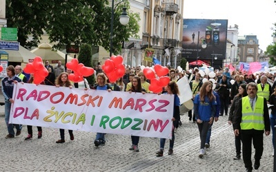 Przywiązanie do rodziny manifestowało około 2 tys. osób