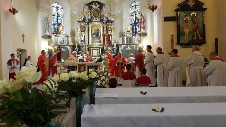 Brzezie, 80-lecie śmierci sługi Bożej s. M. Dulcissimy - Eucharystia