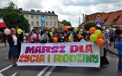 Moment formowania się marszu w Rawie Mazowieckiej