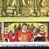 	Liturgii przewodniczył i homilię wygłosił bp Zbigniew Zieliński.