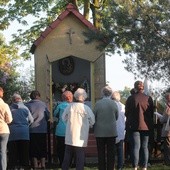 Wiara, co kapliczki stawiała