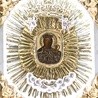 Cudowny medalion z wizerunkiem Matki Bożej z Dzieciątkiem oraz „Ecce Homo” na rewersie został odnaleziony w 1716 roku.