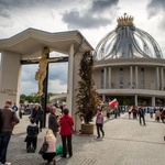 Konsekracja kościoła zbudowanego przez Rodzinę Radia Maryja