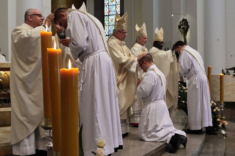Święcenia kapłańskie, cz. II