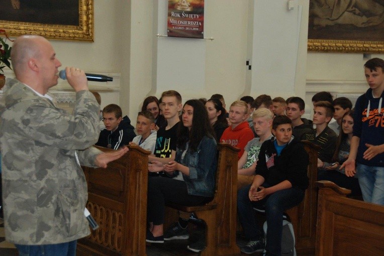 Pilegrzymka gimnazjalistów 