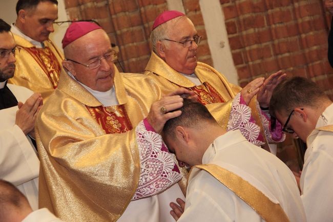 Święcenia prezbiteratu w koszalińskiej katedrze