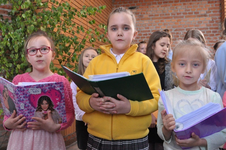 Kamień węgielny w kościele św. Jana Pawła II w Nowym Sączu