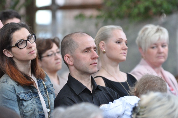 Kamień węgielny w kościele św. Jana Pawła II w Nowym Sączu