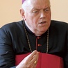 Zawołanie biskupie bp. Kiernikowskiego brzmi: „Posłuszeństwo Ewangelii – Eucharystia”.