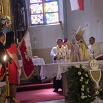 Poświęcenie sztandaru w gimnazjum w Olsztynku