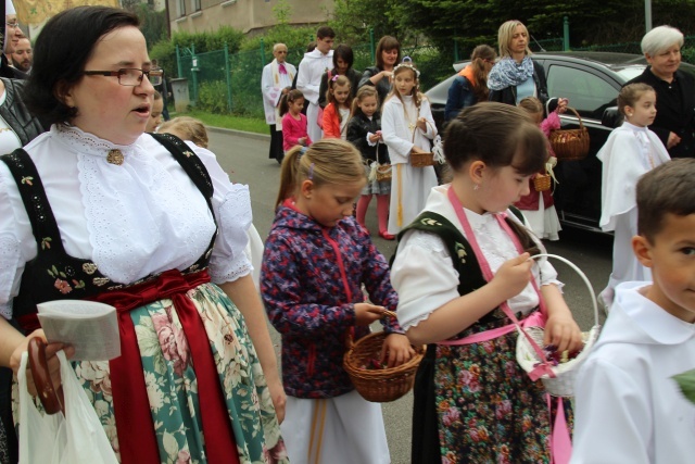 Procesja Bożego Ciała w parafii św. Elżbiety w Cieszynie